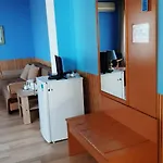 ホテル Guest House Uzhgorod