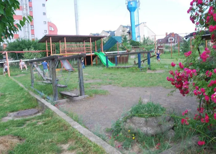 Guest House Uzhgorod Hotel