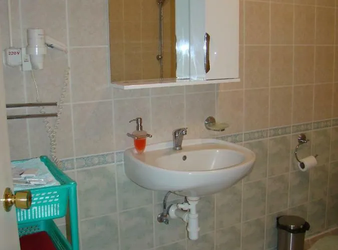 Hotel Guest House Uzhgorod *