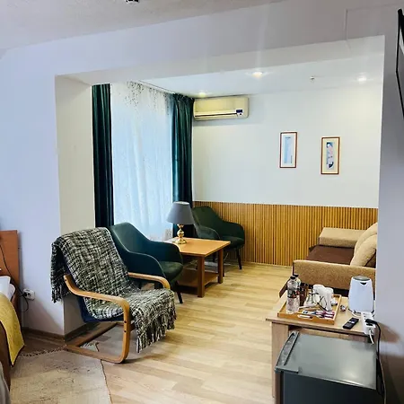 Guest House Uzhgorod Ξενοδοχείο