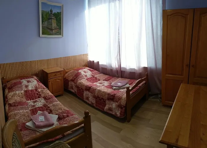 Guest House Uzhgorod 호텔 *