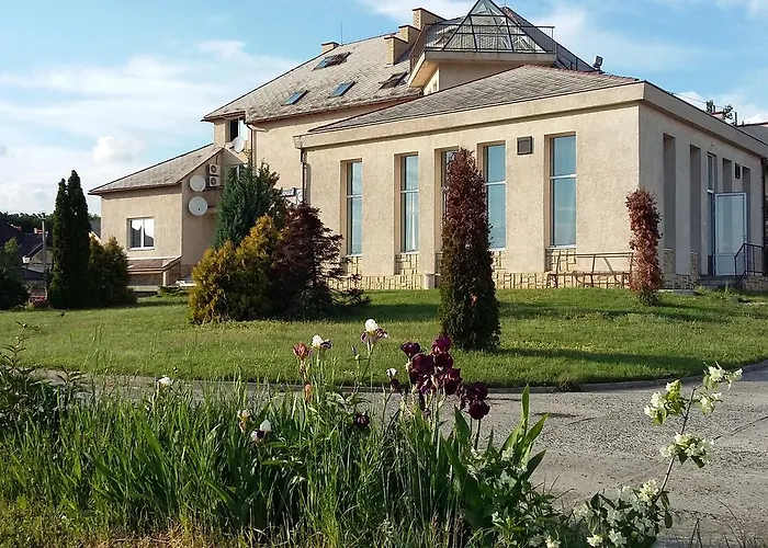 Guest House Uzhgorod 호텔 *